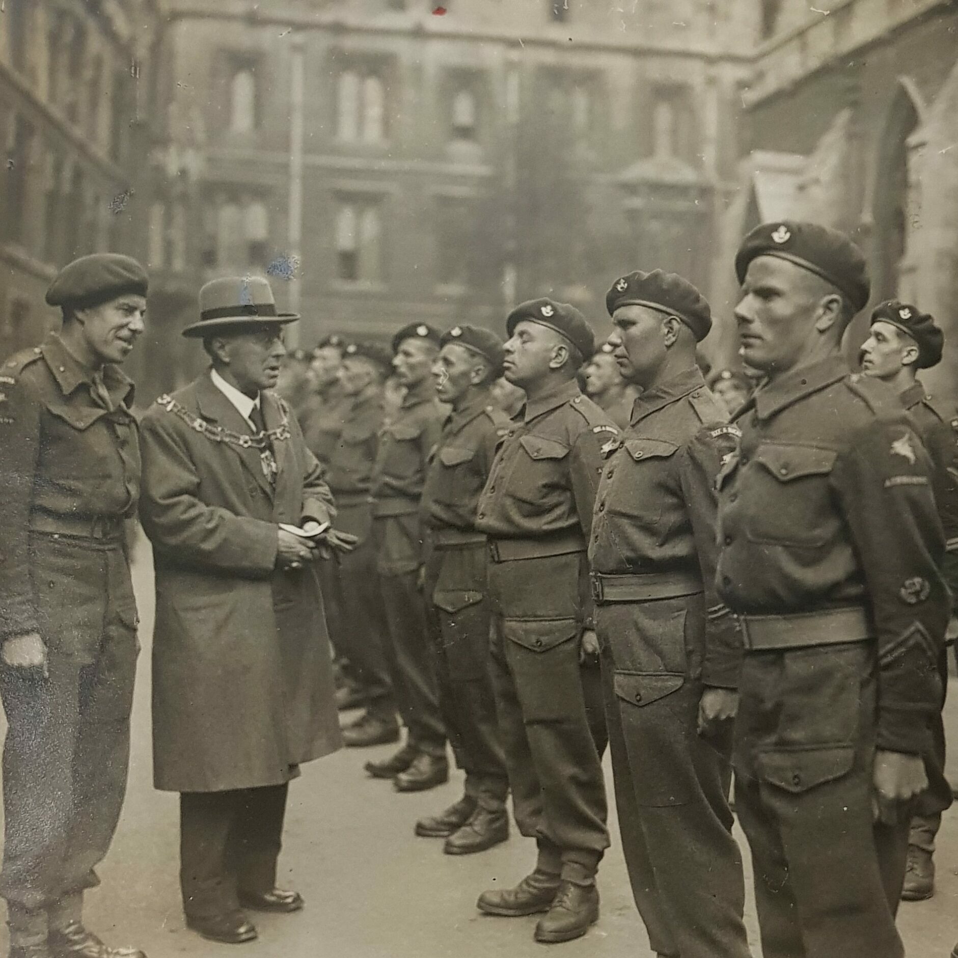 Major-John-Howard-with-soldiers-of-2nd-Battalion-Oxfordshire-and-Buckinghamshire-Light-Infantry-during-Oxford-Salute-the-Soldier-celebration-May-1944.jpeg